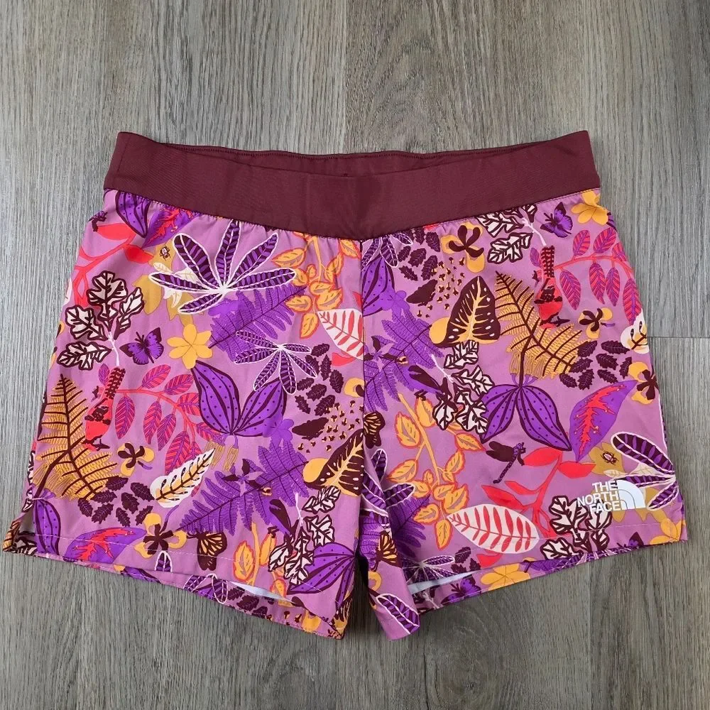The North Face Girls On Mountain Shorts Size L - Picture 2 of 6